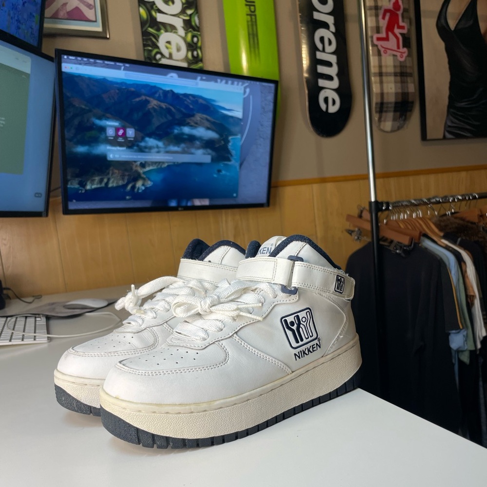 Nikken Women's Size 7.5 Cardio Strides White Weighted High Top Sneakers Style